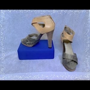 Sandal Pumps by Elizabeth and James